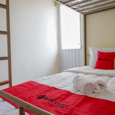 Reddoorz Hostel Near Kota Lama Семаранг Екстериор снимка