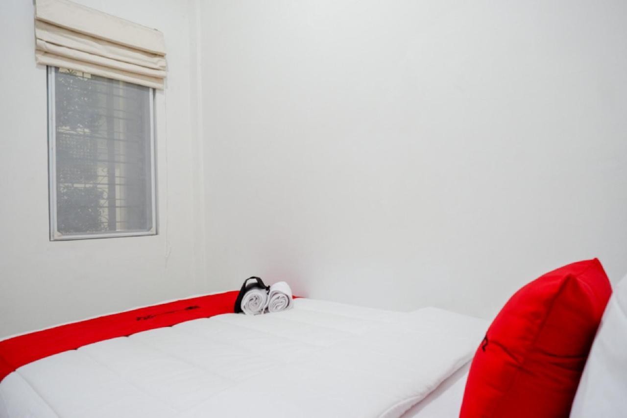 Reddoorz Hostel Near Kota Lama Семаранг Екстериор снимка